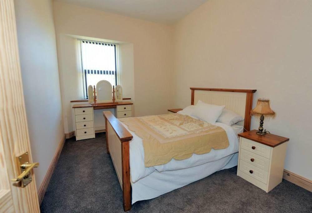 Old Police House Bed and Breakfast Haverfordwest Exterior foto